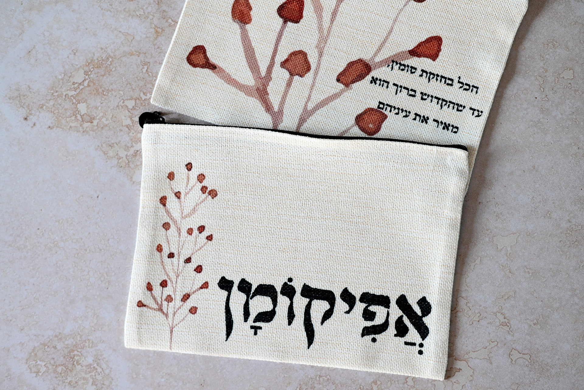 אפיקומן פרח אדום